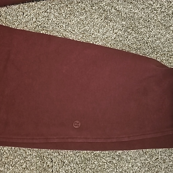 Lululemon Scuba High-Rise Jogger Mulled Wine Size 0 - Picture 6 of 6